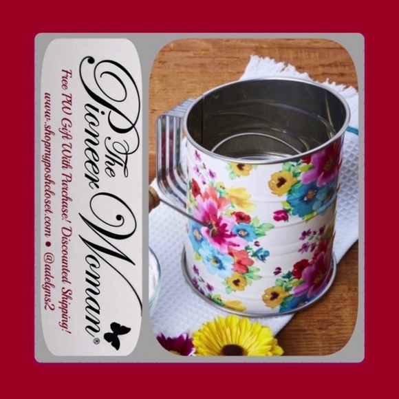 🌺❤️ New Pioneer Woman 3-Cup Flour Sifter & Pastry Cutter - Picture 1 of 8